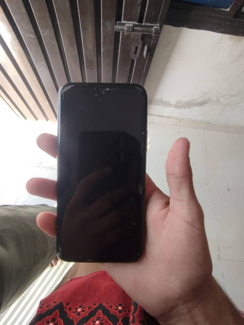 iPhone 11 pro 6
