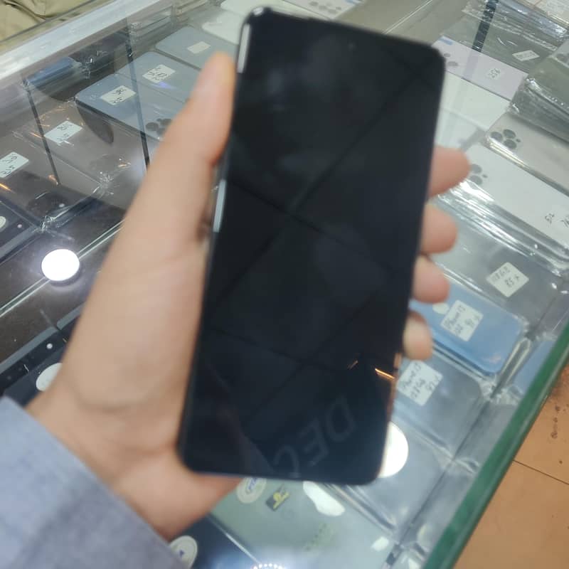 Google Pixel 8 2
