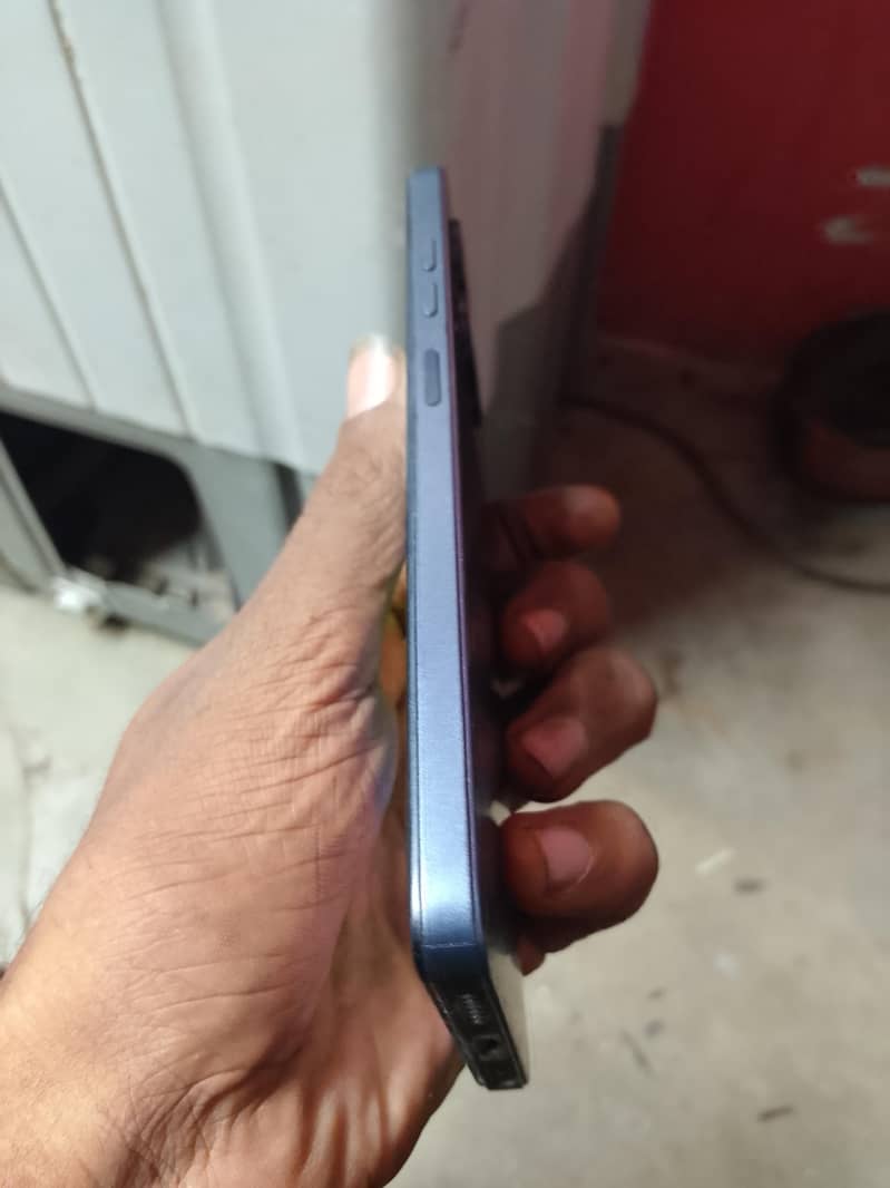 Tecno Spark 20C 2