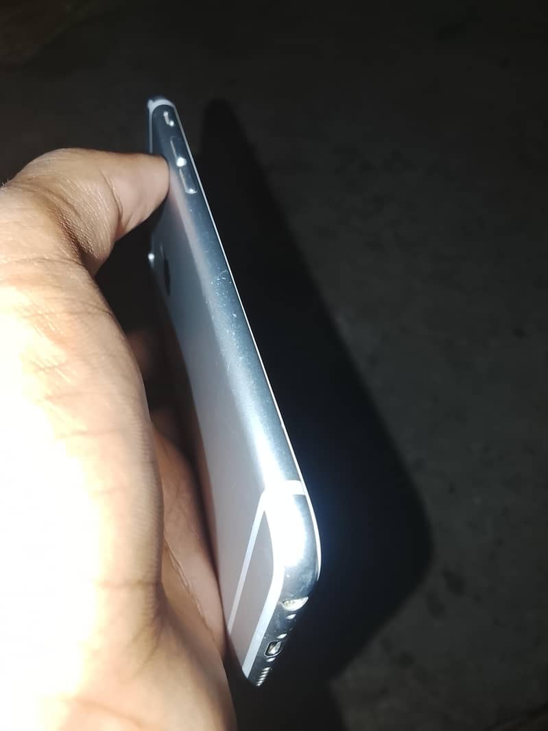 Apple iPhone 6 1
