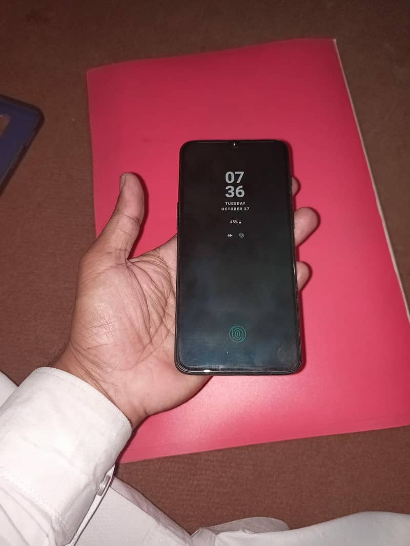 One Plus 6T 10/10 condition 4