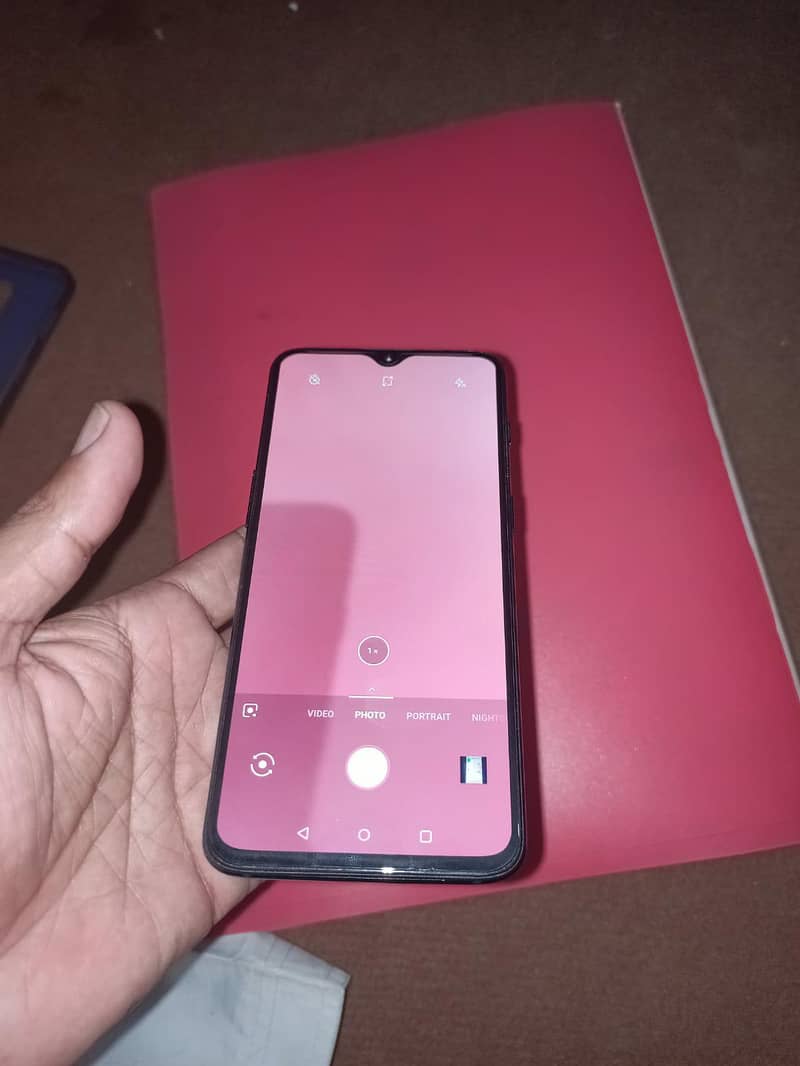 One Plus 6T 10/10 condition 6