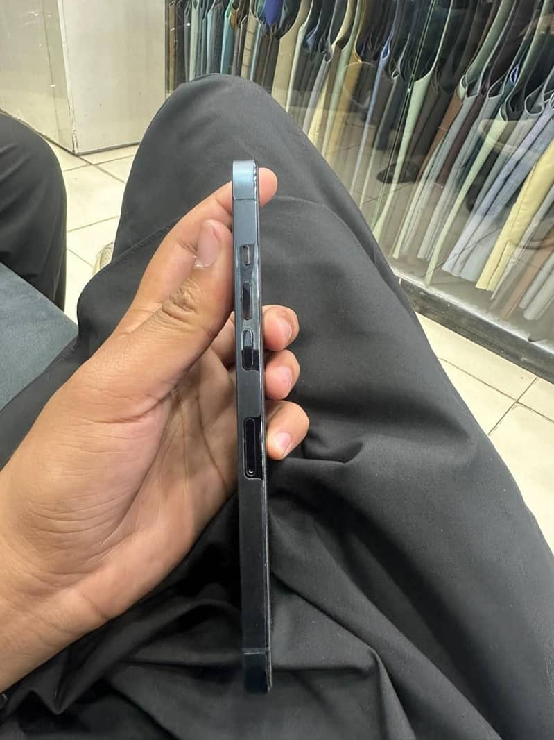 Apple iPhone 12 Pro Max 6