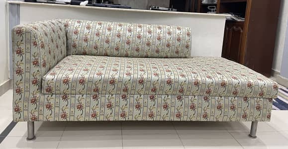 7 Seater / Sofa Set/ Premium Quality/Slightly used