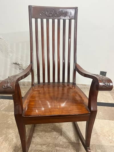Solid sheesham chair