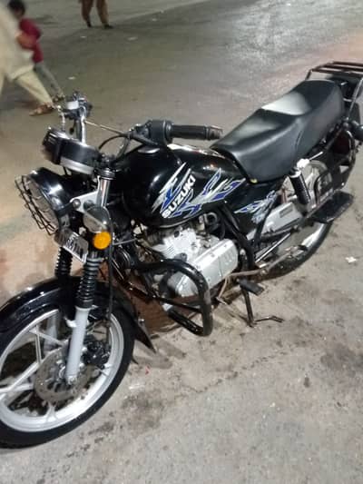 Suzuki GS 150 2020