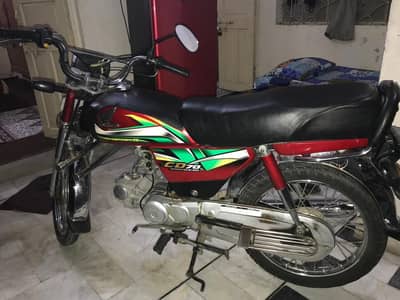 Honda CD70 for sale. lash condition. first owner.