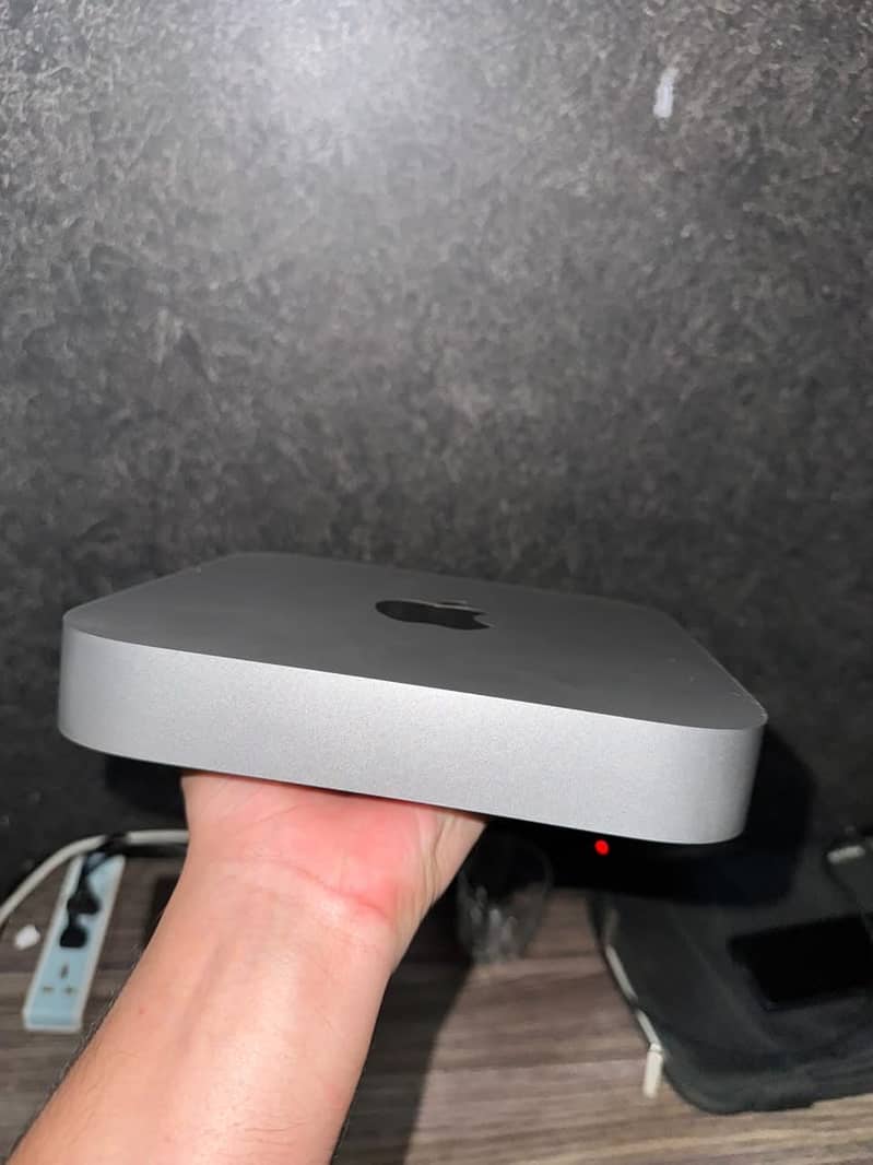 Mac Mini M1, 2020 1