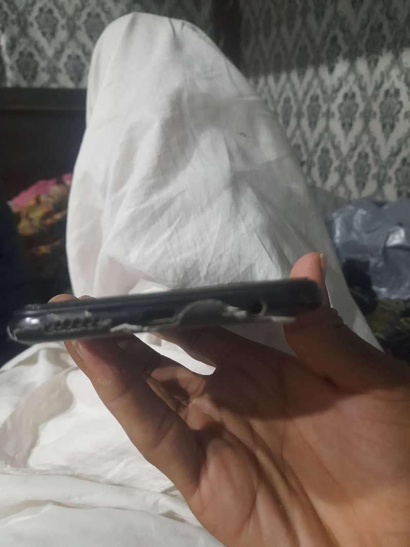 Infinix S5 1