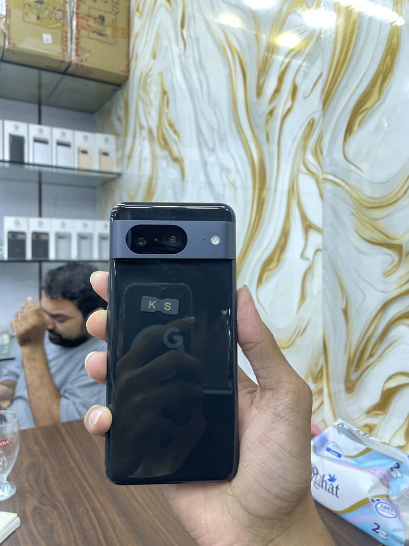 Google Pixel 8 1