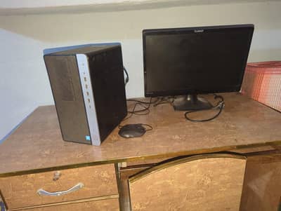 HP CPU i7 3rd generation 8Ram 256storage 128ssd With Table Chair