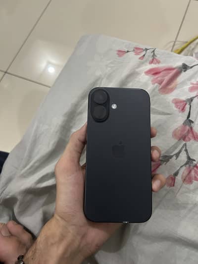 Apple iPhone 16