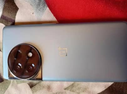 One Plus 11R 5g with box exchange possible