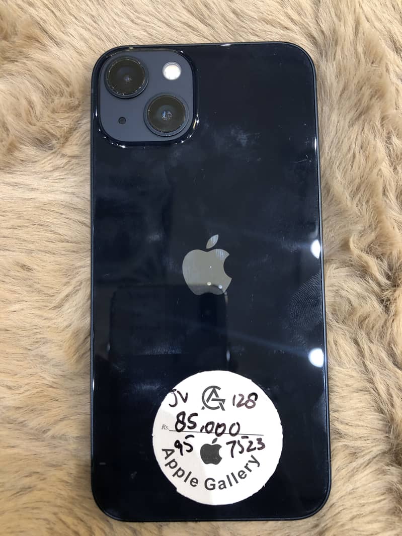 Apple iPhone 13 0