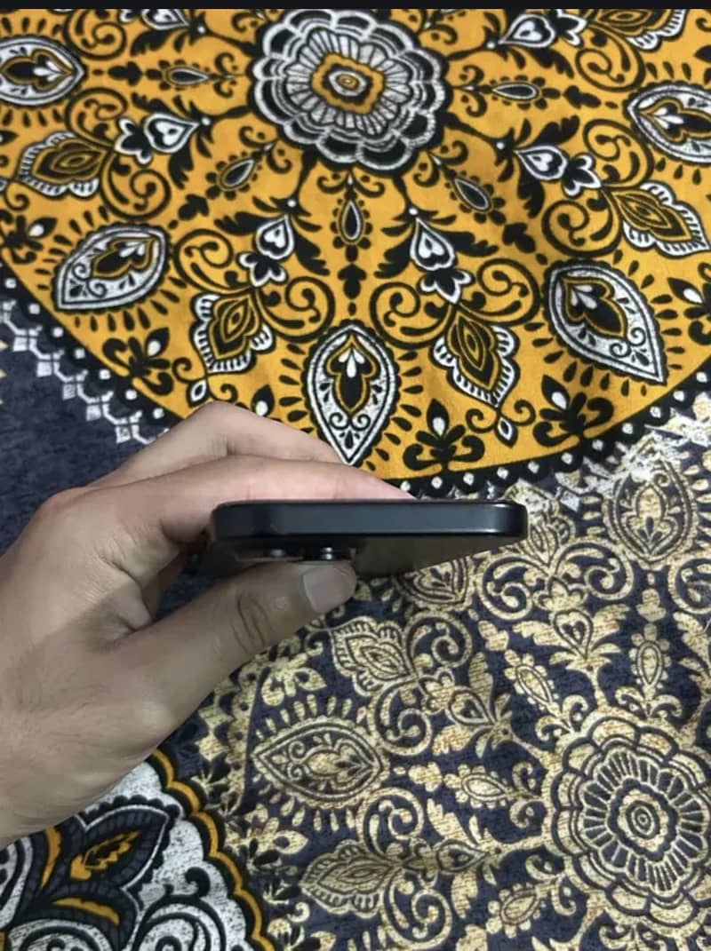 Apple iPhone 15 1