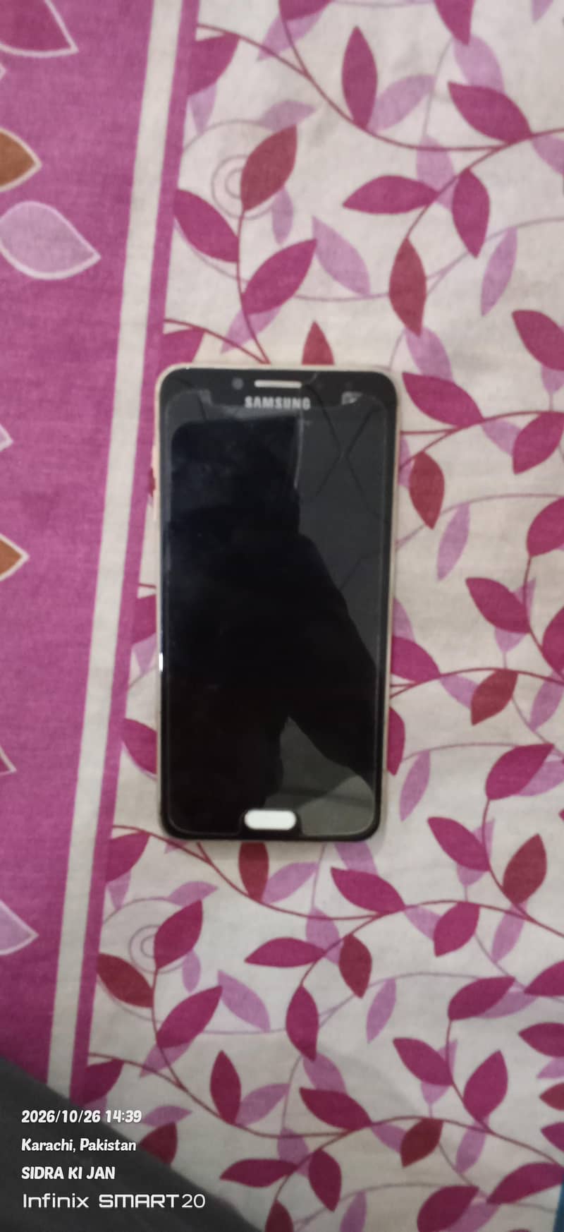 Samsung Mobile C5 Pro 1