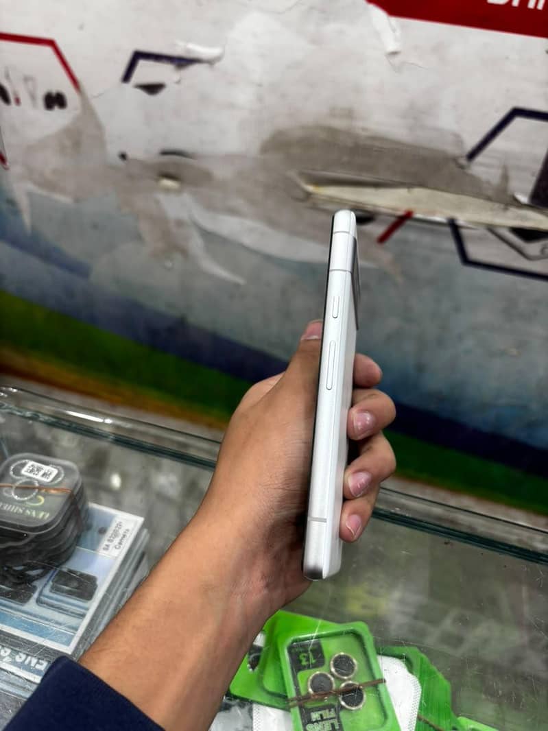 Google Pixel 7a 1