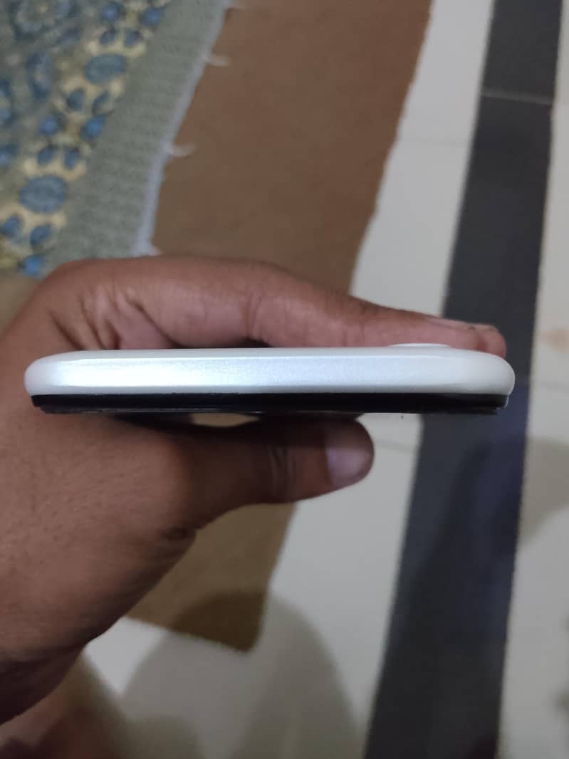 OPPO A31 2