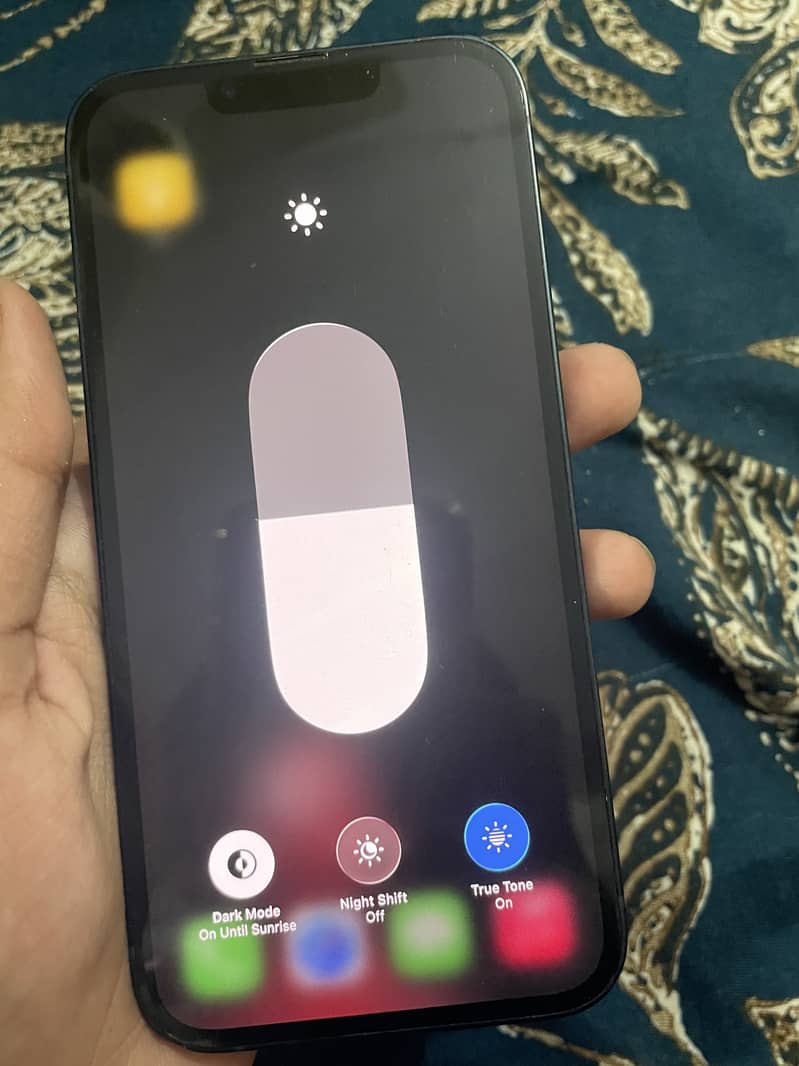 Apple iPhone 13 7