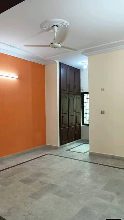 E-11/2 Size 25*60 Beautiful Double Story House For Rent