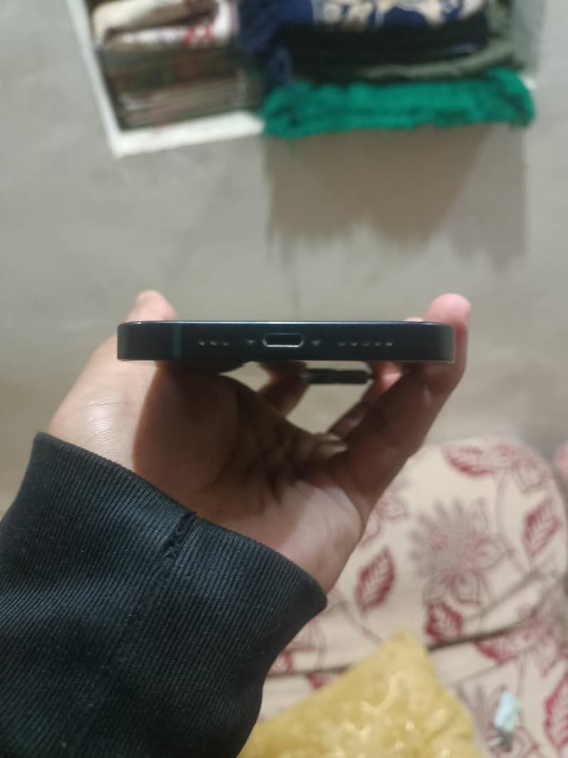 iPhone 14 jv 1