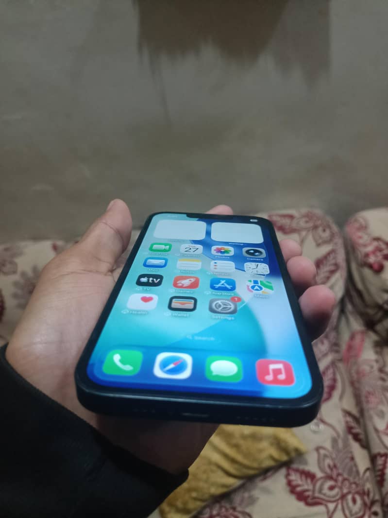 iPhone 14 jv 3