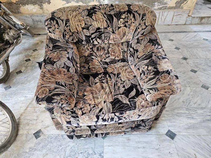 Sofa For Sale 0