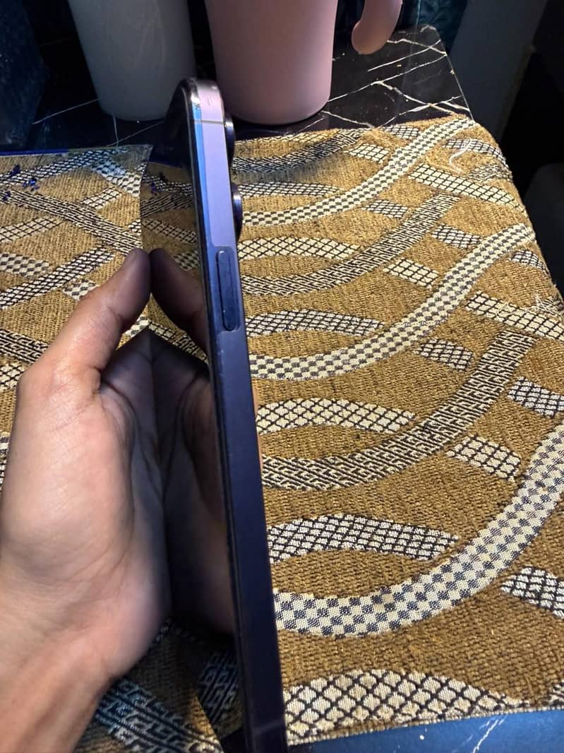 Apple iPhone 14 Pro Max 3