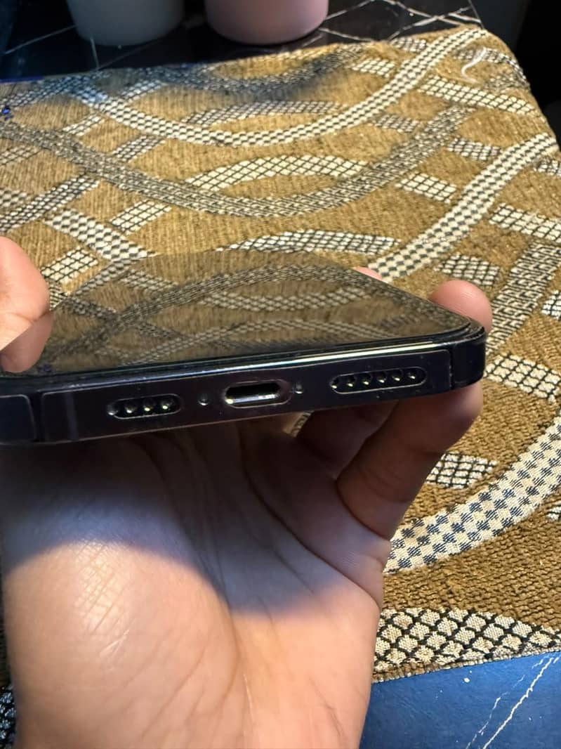 Apple iPhone 14 Pro Max 5