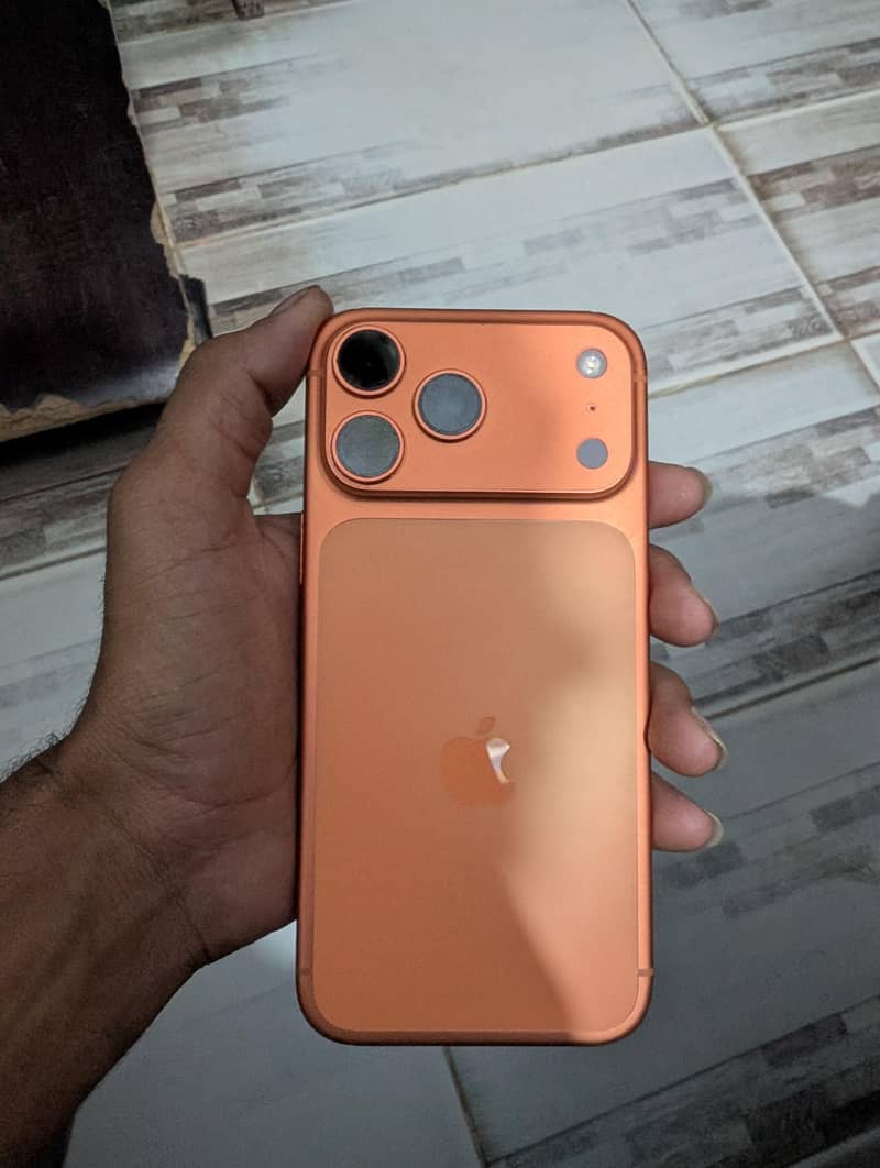 Apple iPhone 17 Pro Max 0