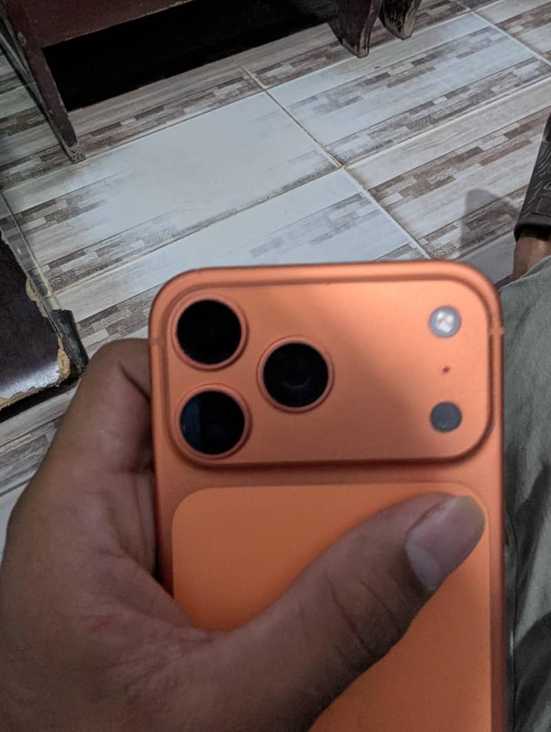 Apple iPhone 17 Pro Max 3
