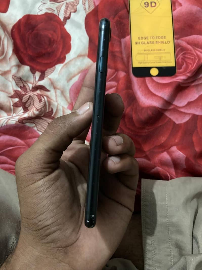 Apple iPhone SE JV 7