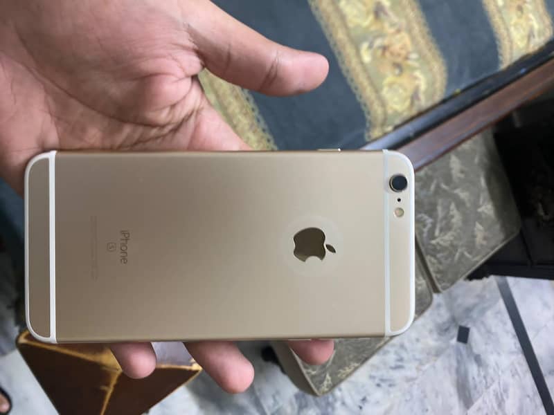 Apple iPhone 6S Plus 0