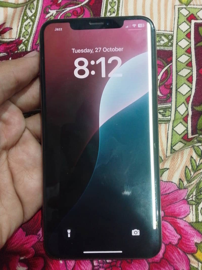 Apple iPhone XS Max 1