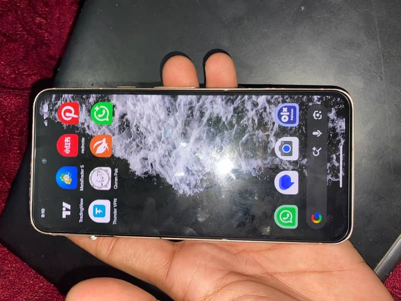 Google Pixel 8 3