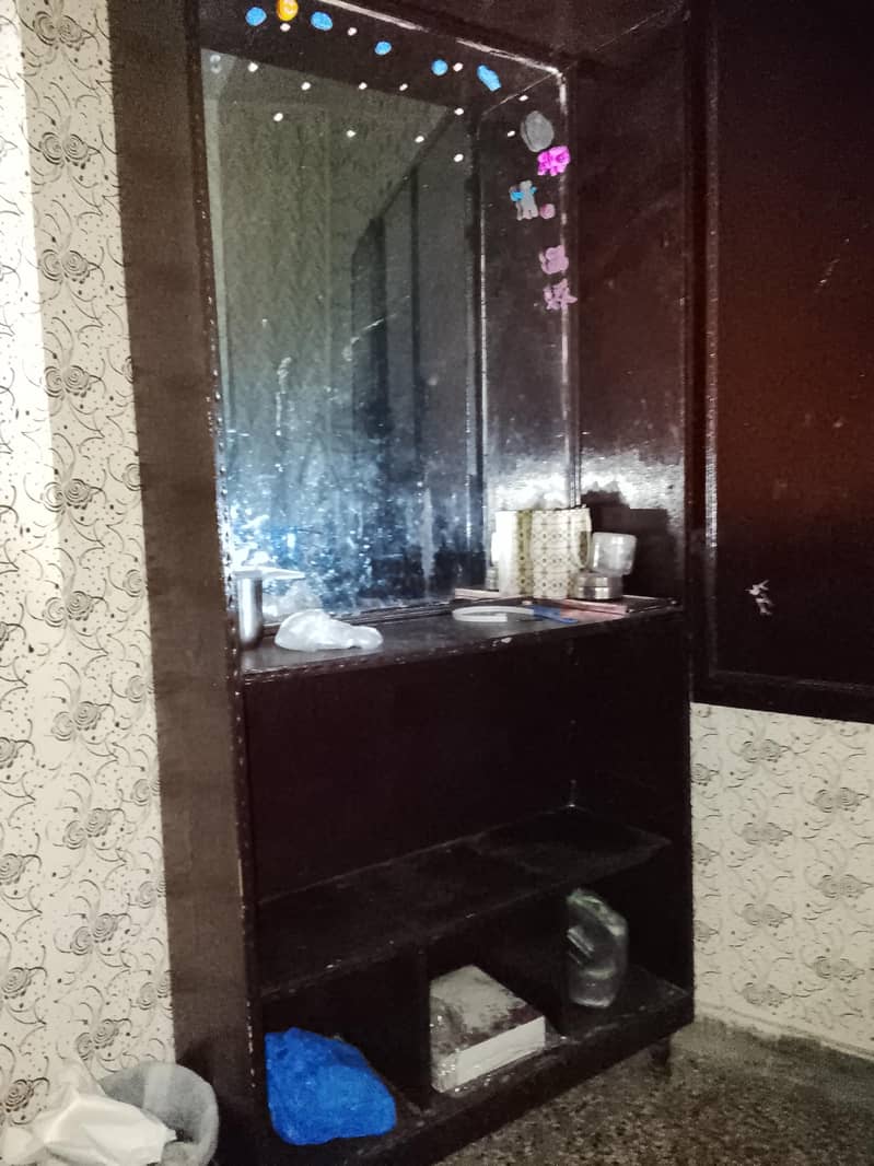 Dressing table 1