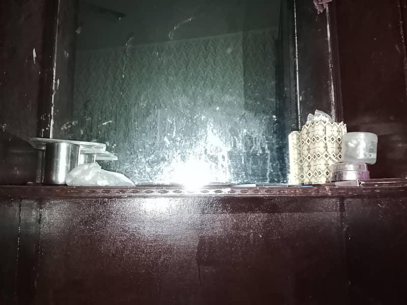 Dressing table 2