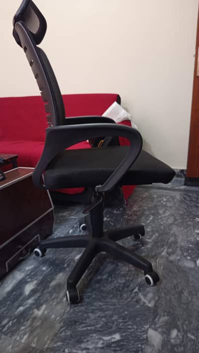 CEO Headrest Laptop Chair