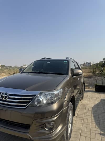 Toyota Fortuner V 2014
