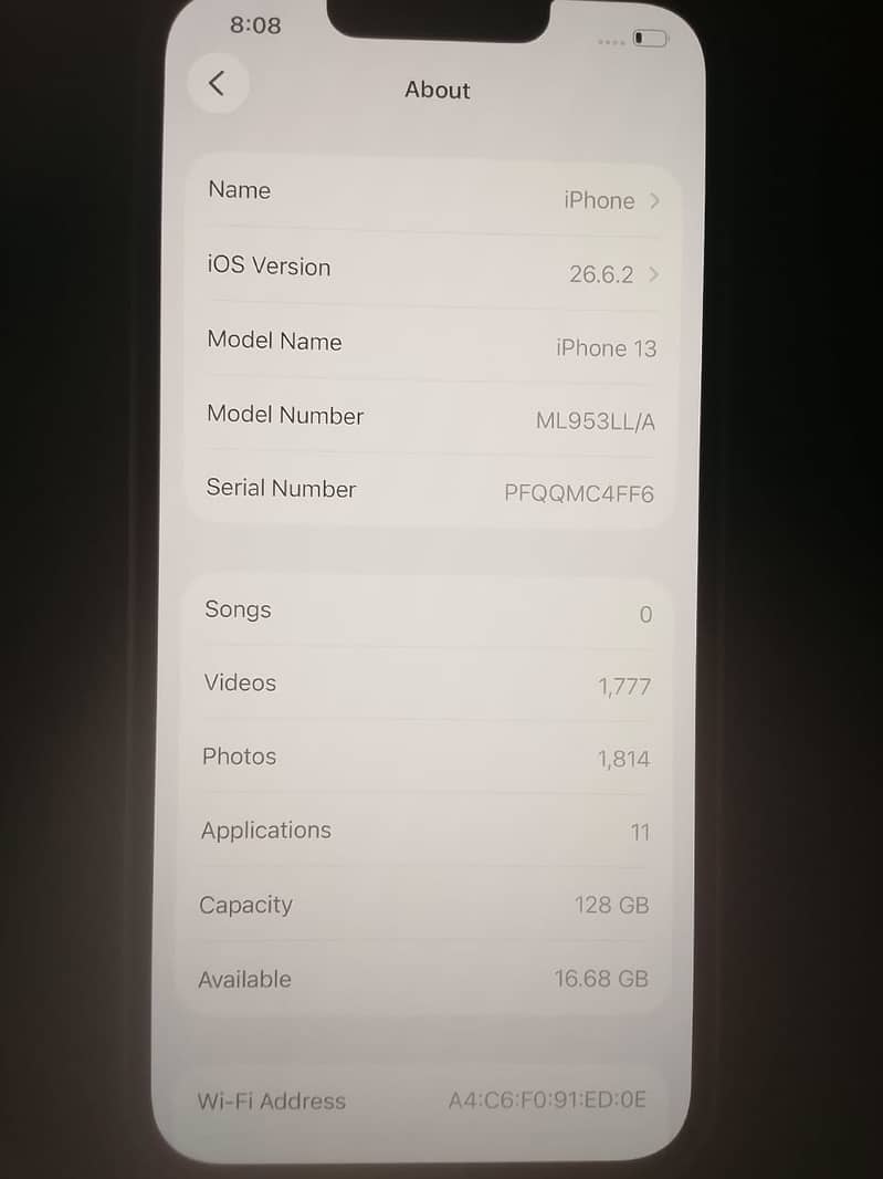 Apple iPhone 13 4