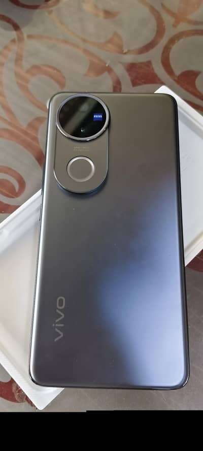 Vivo V50 5g 12/256