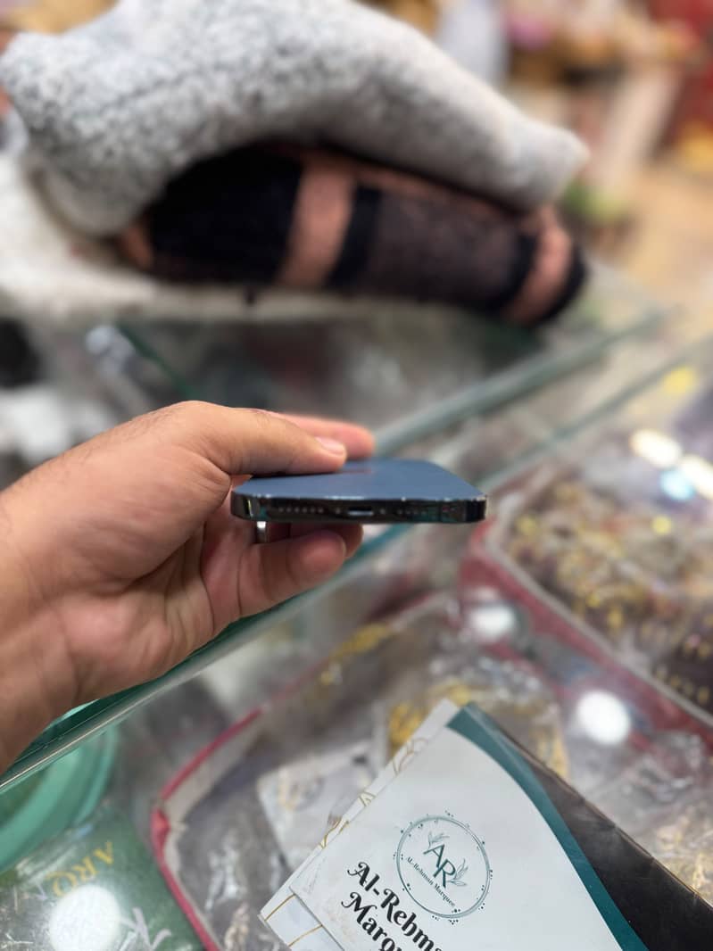 Iphone 12 pro max 1