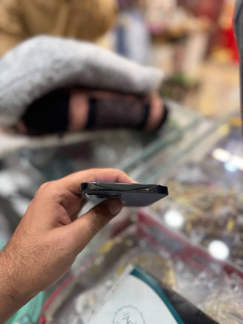 Iphone 12 pro max 5