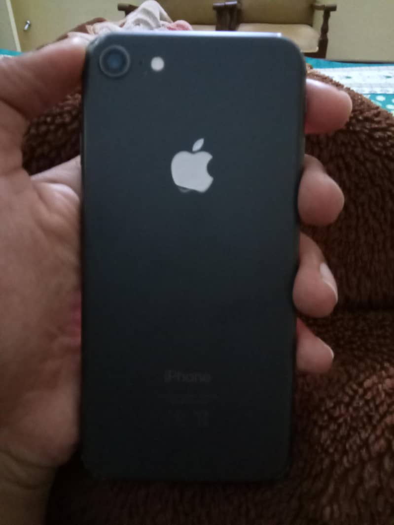 Apple iPhone 8 0