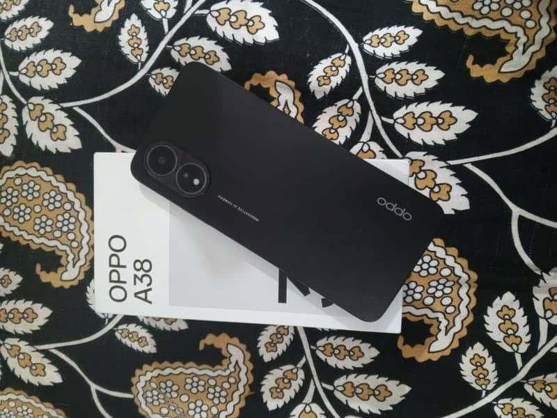 OPPO A38 0