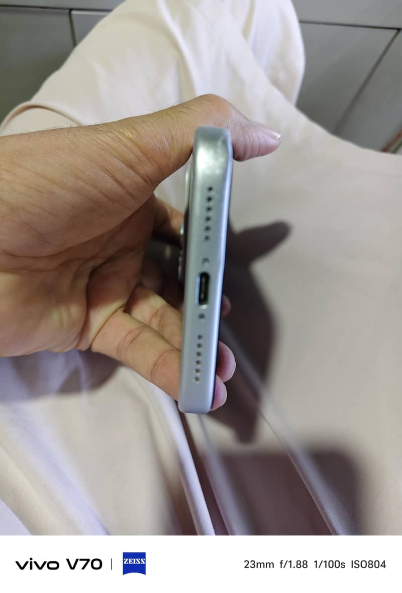 Apple iPhone 17 Pro Max 2