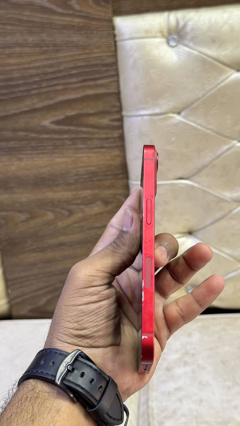 Iphone 13 4