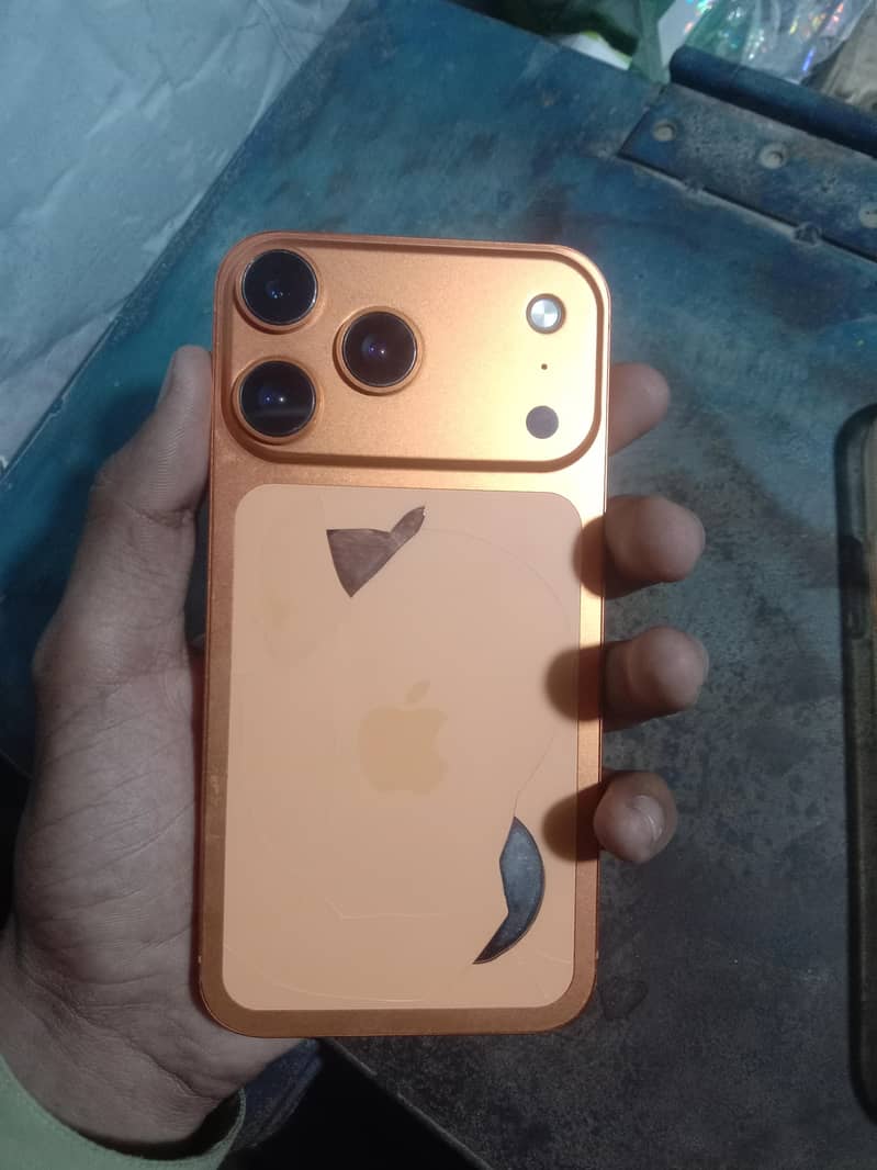Apple iPhone XR 0