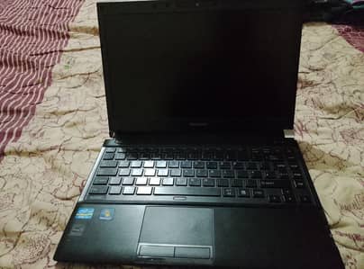 Toshiba satellite R830-1G1/core i5 2nd Gen/ 13.3 inch slim laptop