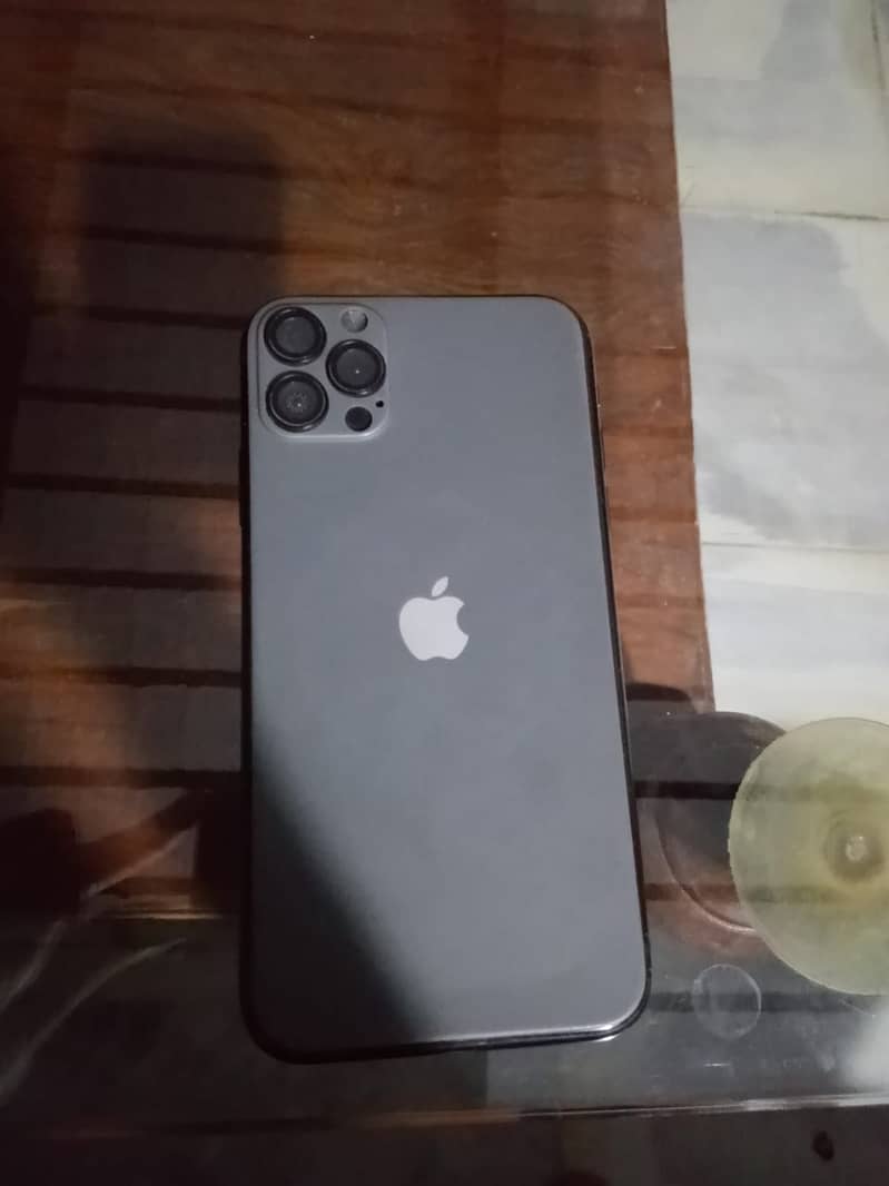 Apple iPhone XR 4